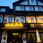 Goldener Hahn - Pool & Sauna, Fruehstueck