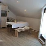 Bed & Breakfast Goldener Hahn - Pool & Sauna, Fruehstueck