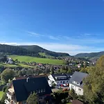Goldener Hahn - Pool & Sauna, Fruehstueck ベッド・アンド・ブレックファスト バイアースブロン