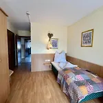 Goldener Hahn - Pool & Sauna, Fruehstueck Bed & Breakfast Baiersbronn
