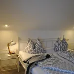 Goldener Hahn - Pool & Sauna, Fruehstueck Bed & Breakfast 4*