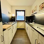 Goldener Hahn - Pool & Sauna, Fruehstueck Bed & Breakfast