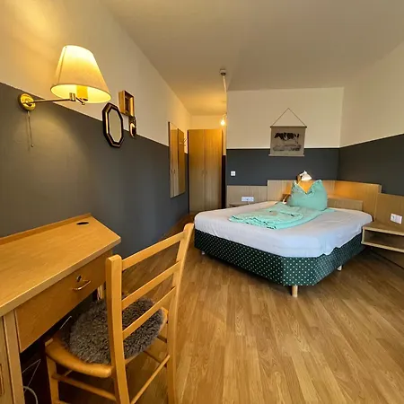 Goldener Hahn - Nahe An Gartenschau Tal X Bed & Breakfast