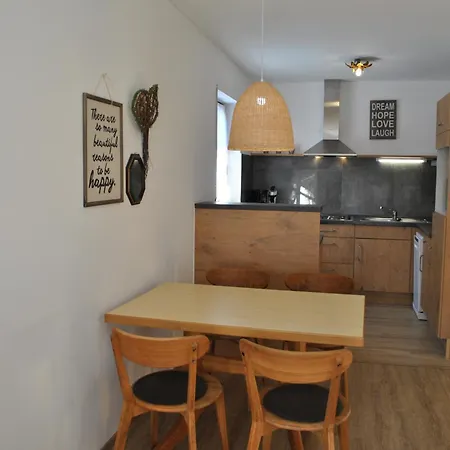 Bed & Breakfast Goldener Hahn - Nahe An Gartenschau Tal X