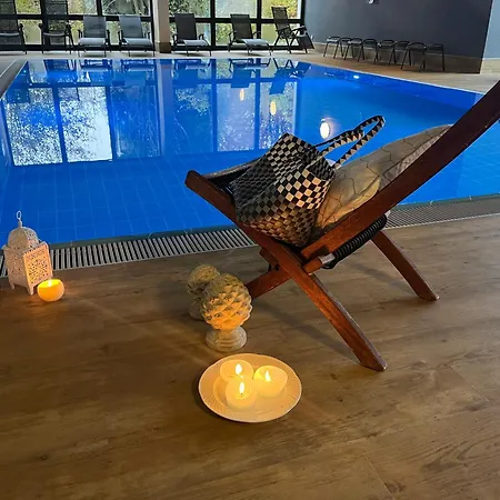 Goldener Hahn - Pool & Sauna, Fruehstueck ベッド・アンド・ブレックファスト