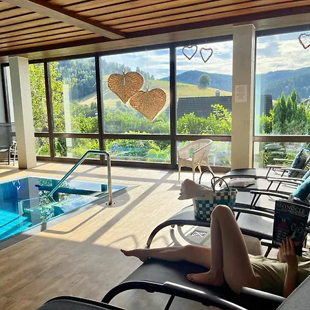 Bed & Breakfast Goldener Hahn - Nahe An Gartenschau Tal X