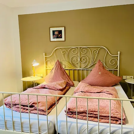 Goldener Hahn - Pool & Sauna, Fruehstueck 4* Baiersbronn
